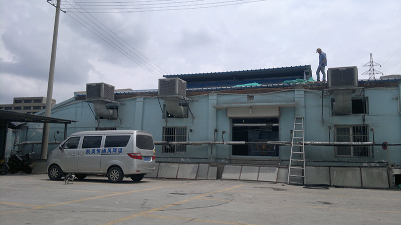 布草洗滌<a href=http://www.x8848.cn/photo/jie.html target='_blank'>車間降溫</a> 布草洗滌車間降溫